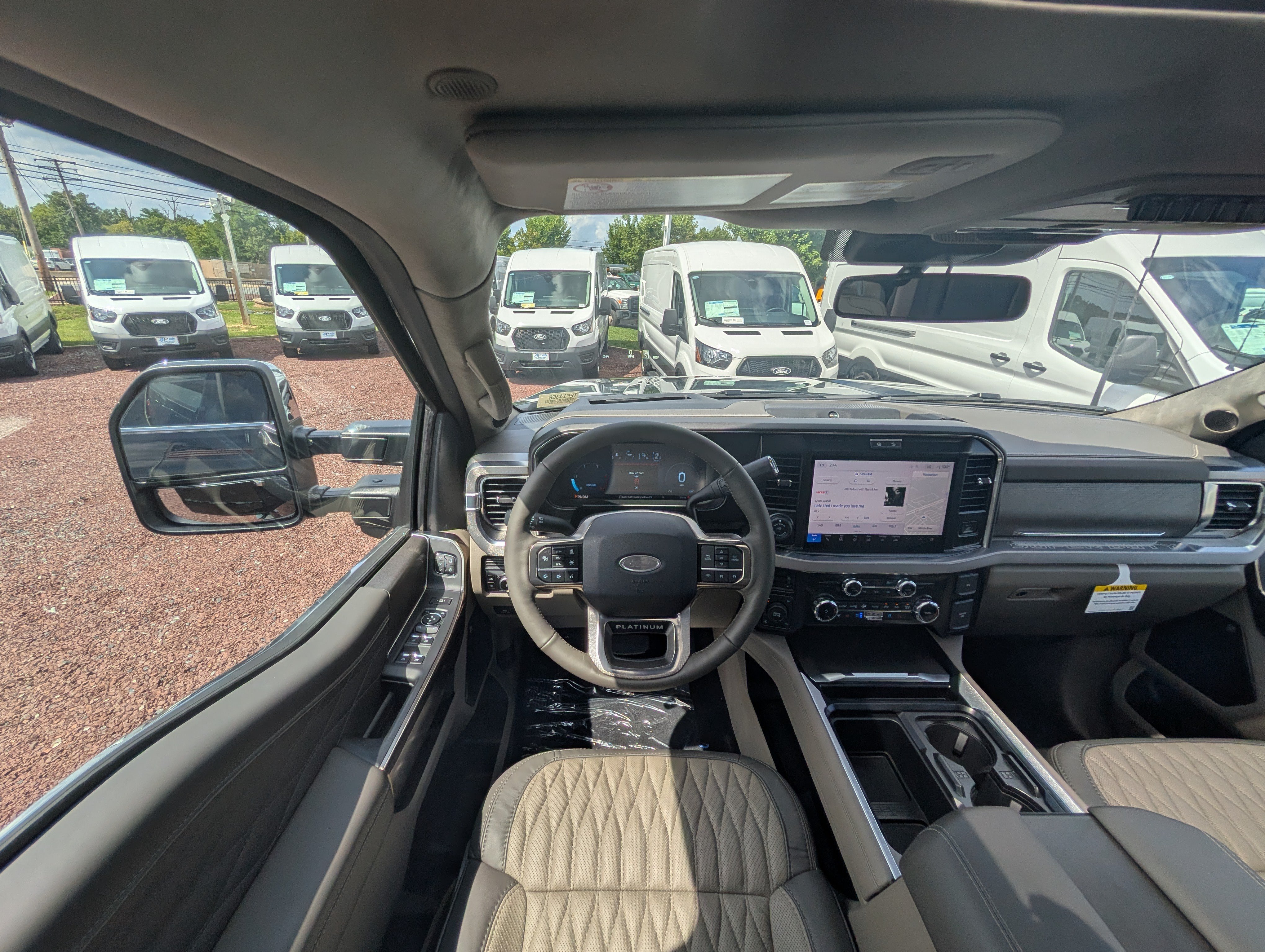 New 2026 Ford F250 Platinum w/ Platinum Plus Package AWD/4WD image 13