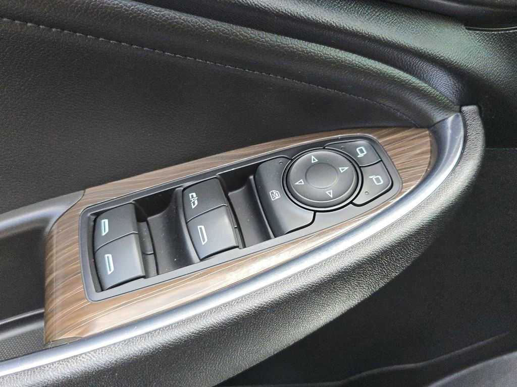 Used 2016 Chevrolet Malibu Premier w/ Driver Confidence Package II FWD image 20