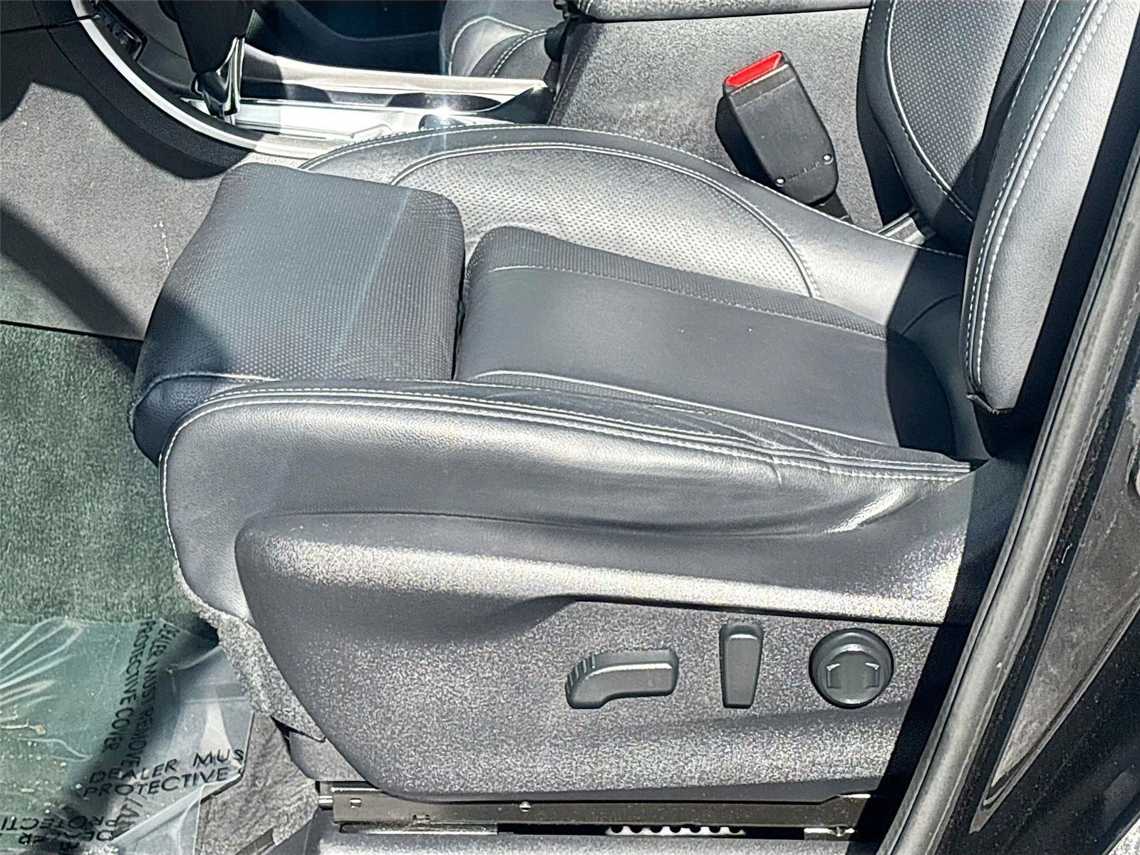 Used 2022 Subaru Ascent Limited image 19