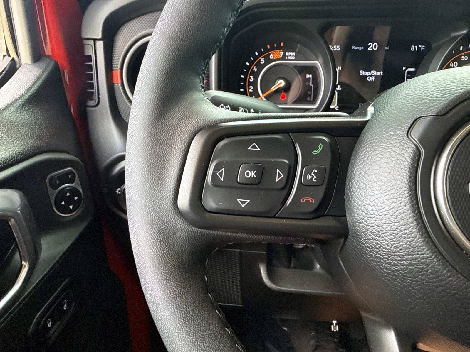 Used 2026 Jeep Wrangler Unlimited Rubicon AWD/4WD image 29