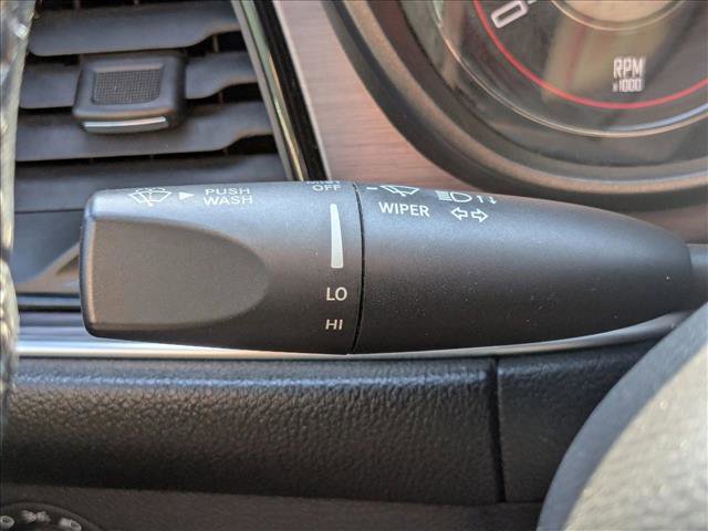 Used 2018 Dodge Challenger SXT w/ Blacktop Package image 6