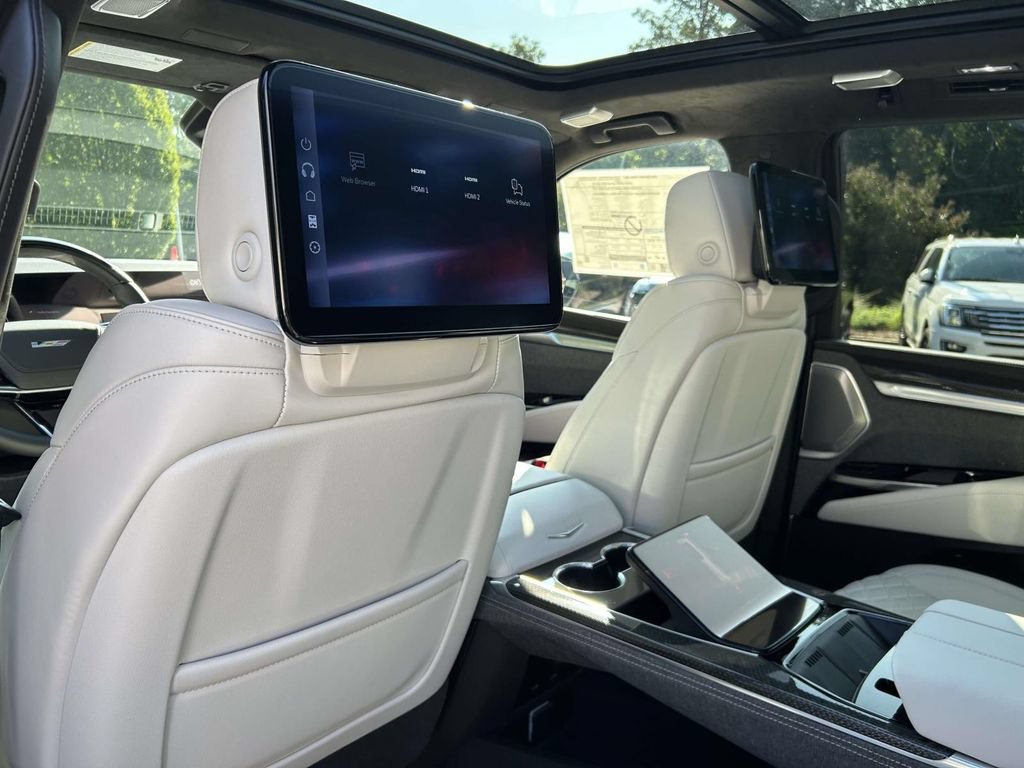 New 2026 Cadillac Escalade V AWD/4WD image 13