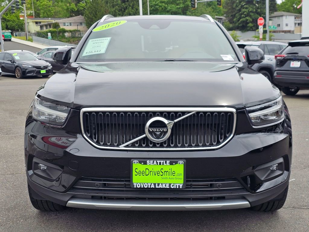 Used 2020 Volvo XC40 T5 Momentum AWD/4WD image 2