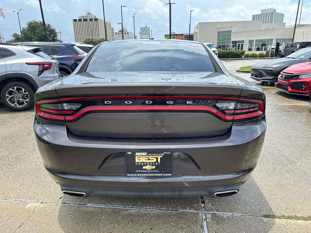 Used 2020 Dodge Charger SXT w/ Leather Interior Group RWD image 6