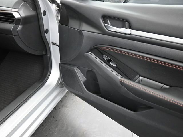 Used 2023 Nissan Altima 2.5 SR image 24