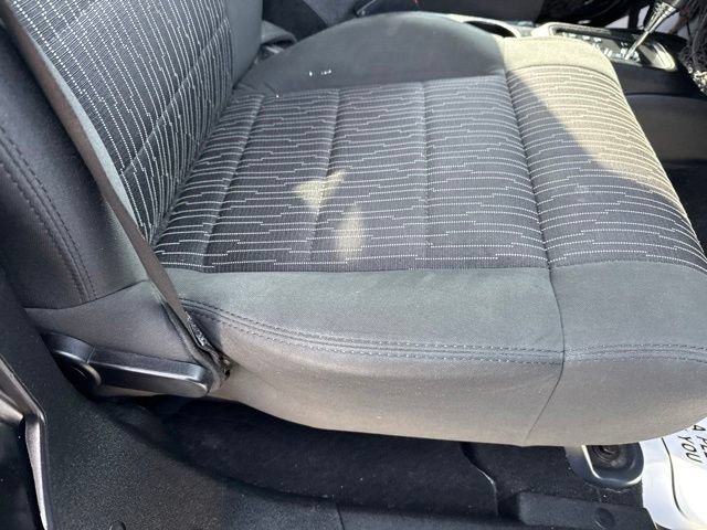 Used 2012 Jeep Wrangler Unlimited Sport AWD/4WD image 15