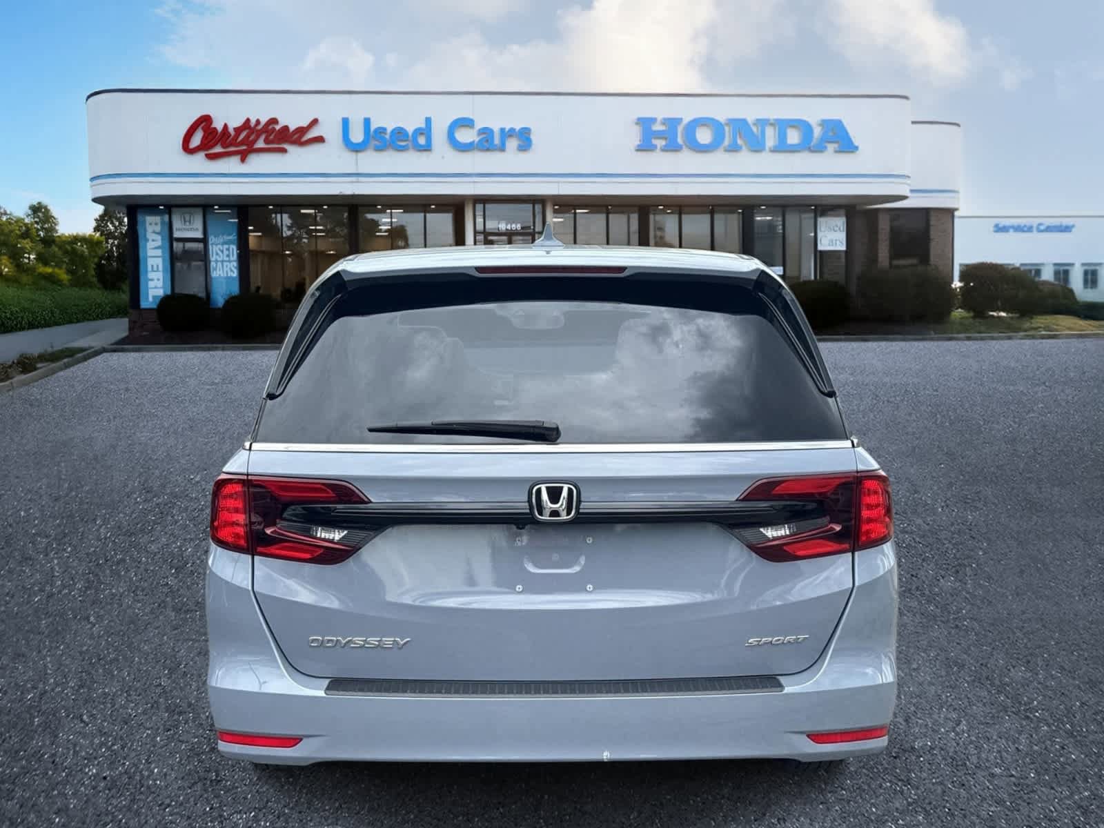 Used 2024 Honda Odyssey Sport image 4