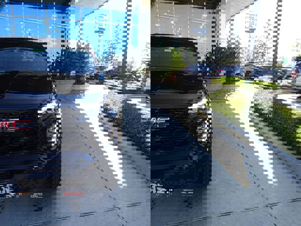 New 2026 GMC Canyon Elevation w/ Convenience Package image 31