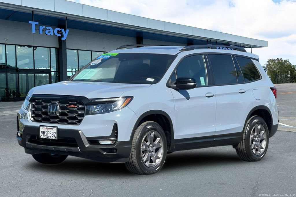 Certified 2024 Honda Passport TrailSport image 14