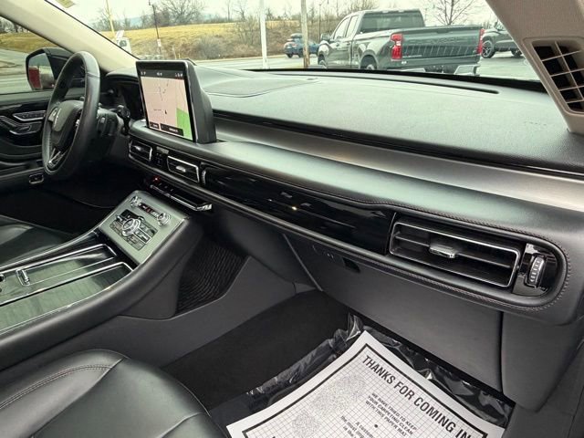 Used 2022 Lincoln Aviator AWD w/ Premium Package image 39