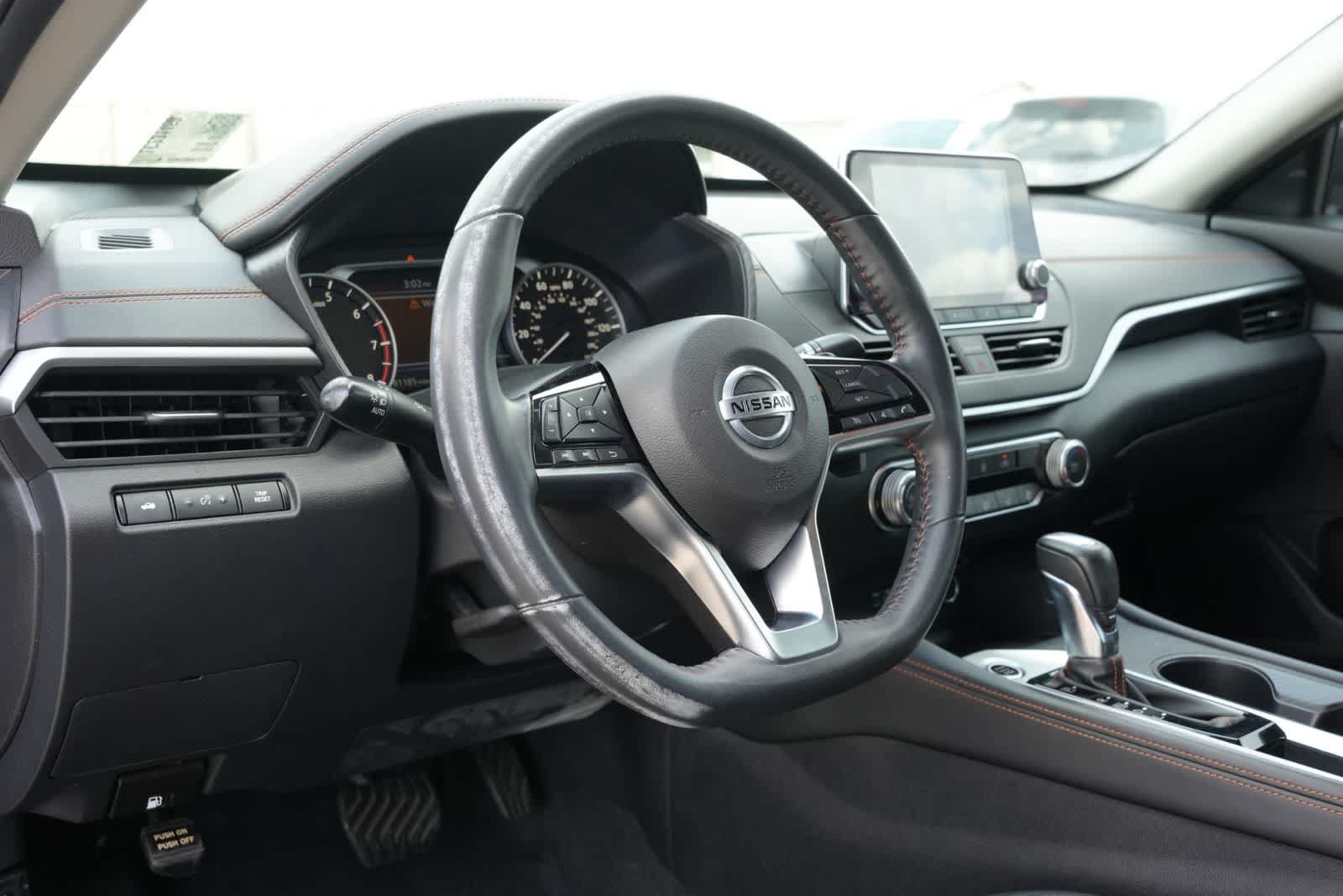 Used 2020 Nissan Altima 2.5 SR FWD image 15