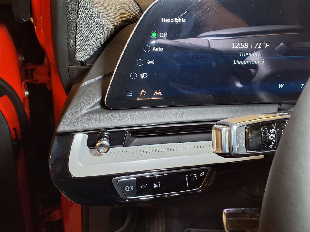 New 2026 Cadillac Optiq Sport 1 image 17