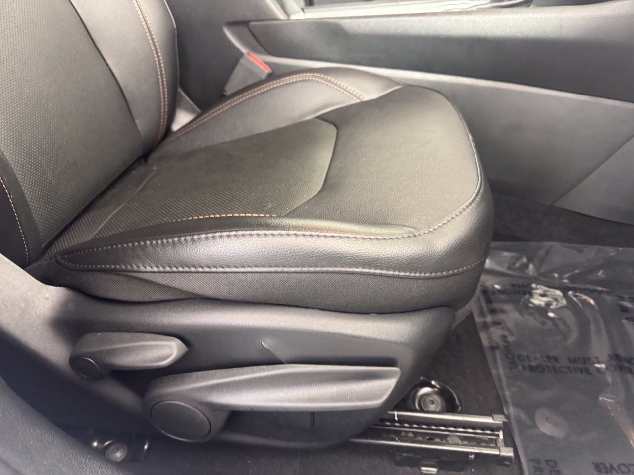 Used 2023 Jeep Compass Latitude w/ Sun and Sound Group AWD/4WD image 37