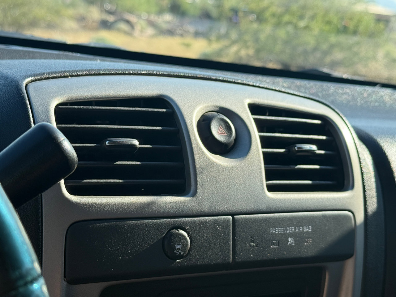 Used 2010 Chevrolet Colorado LT image 25