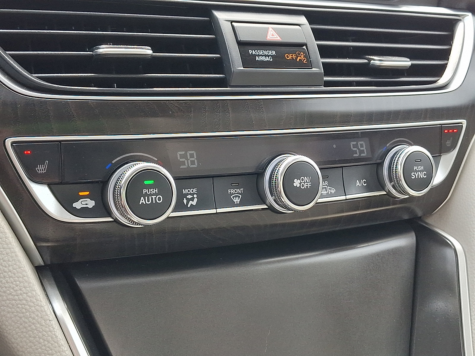 Used 2018 Honda Accord EX image 16