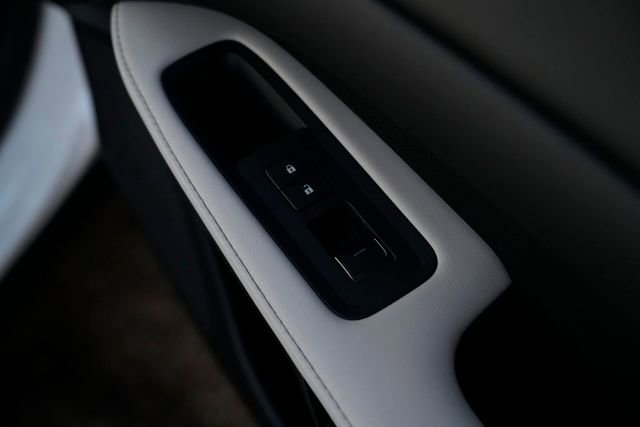 Used 2023 Lexus RX 350 Premium w/ Accessory Package image 37