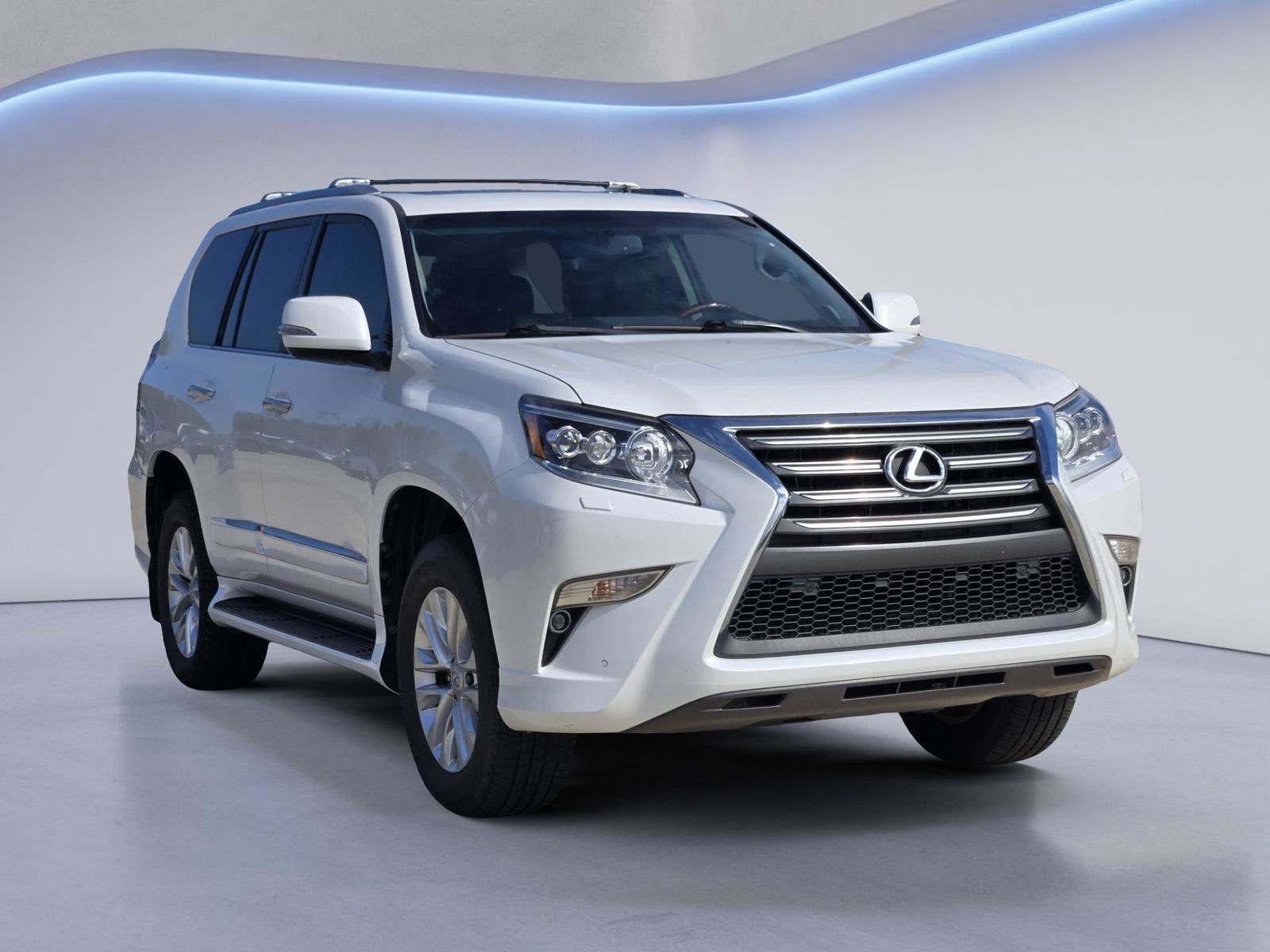 Used 2018 Lexus GX 460 Premium w/ Premium Package AWD/4WD image 3