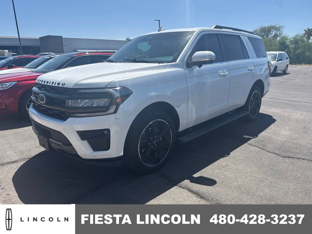 Used 2023 Ford Expedition Limited AWD/4WD image 1