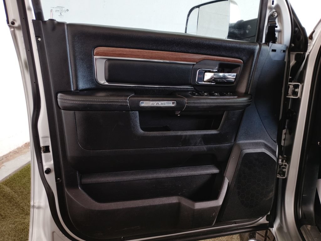 Used 2018 RAM 2500 Laramie w/ Convenience Group AWD/4WD image 22