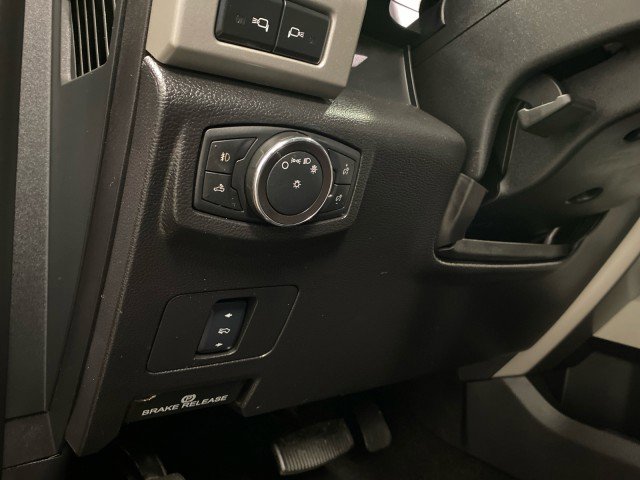 Used 2017 Ford F250 Lariat w/ Chrome Package image 18