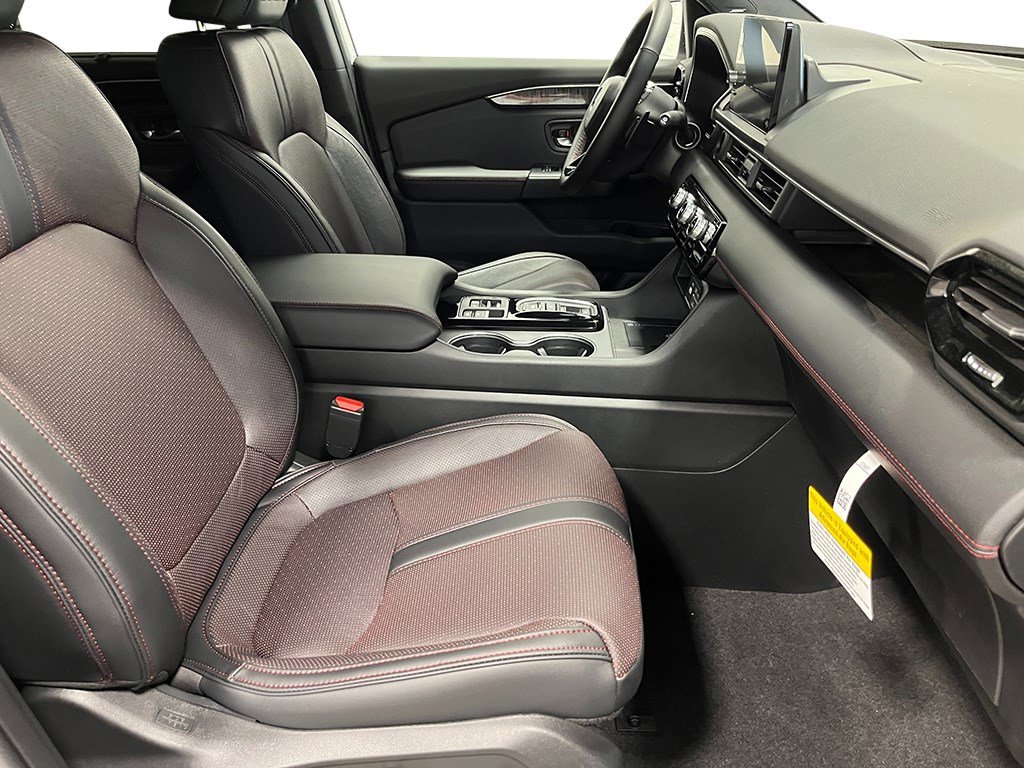 New 2025 Honda Pilot Black Edition image 23