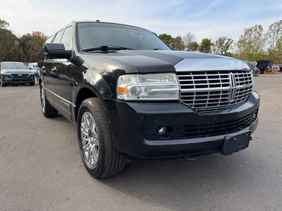 Used 2010 Lincoln Navigator 4WD image 7