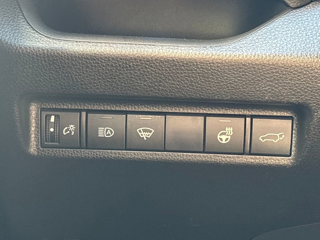 Used 2020 Toyota RAV4 XSE image 25