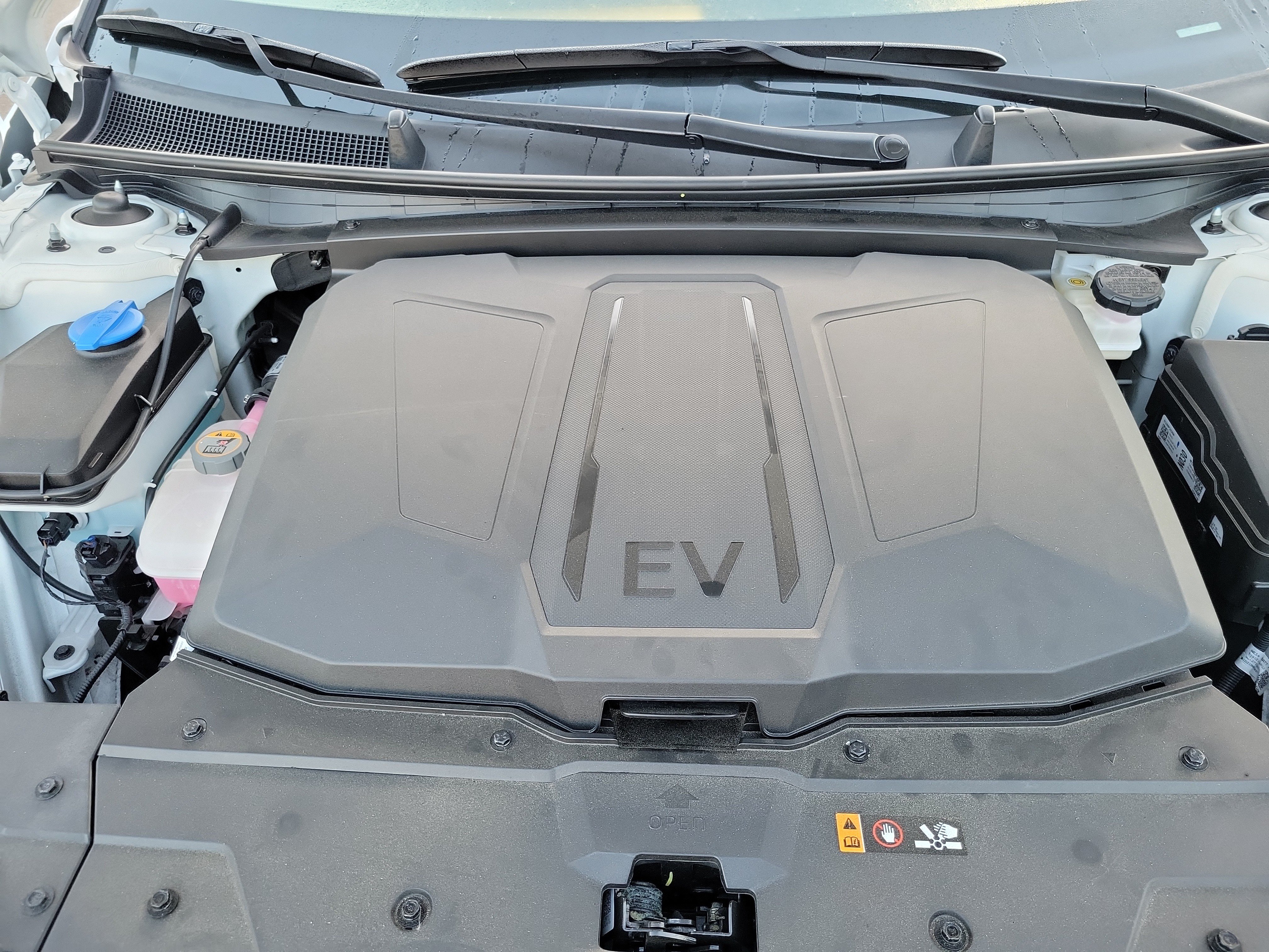 Certified 2025 Hyundai Ioniq 5 SE RWD image 25