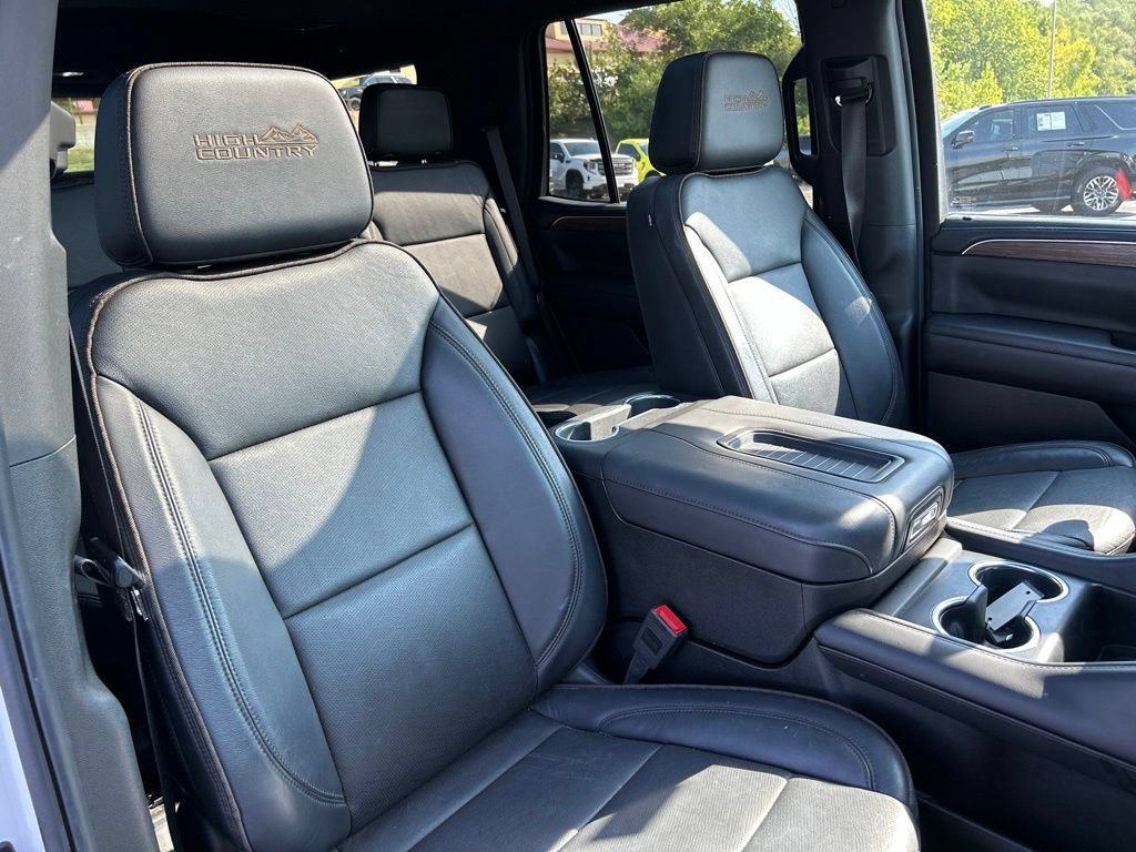 Used 2024 Chevrolet Tahoe High Country AWD/4WD image 39