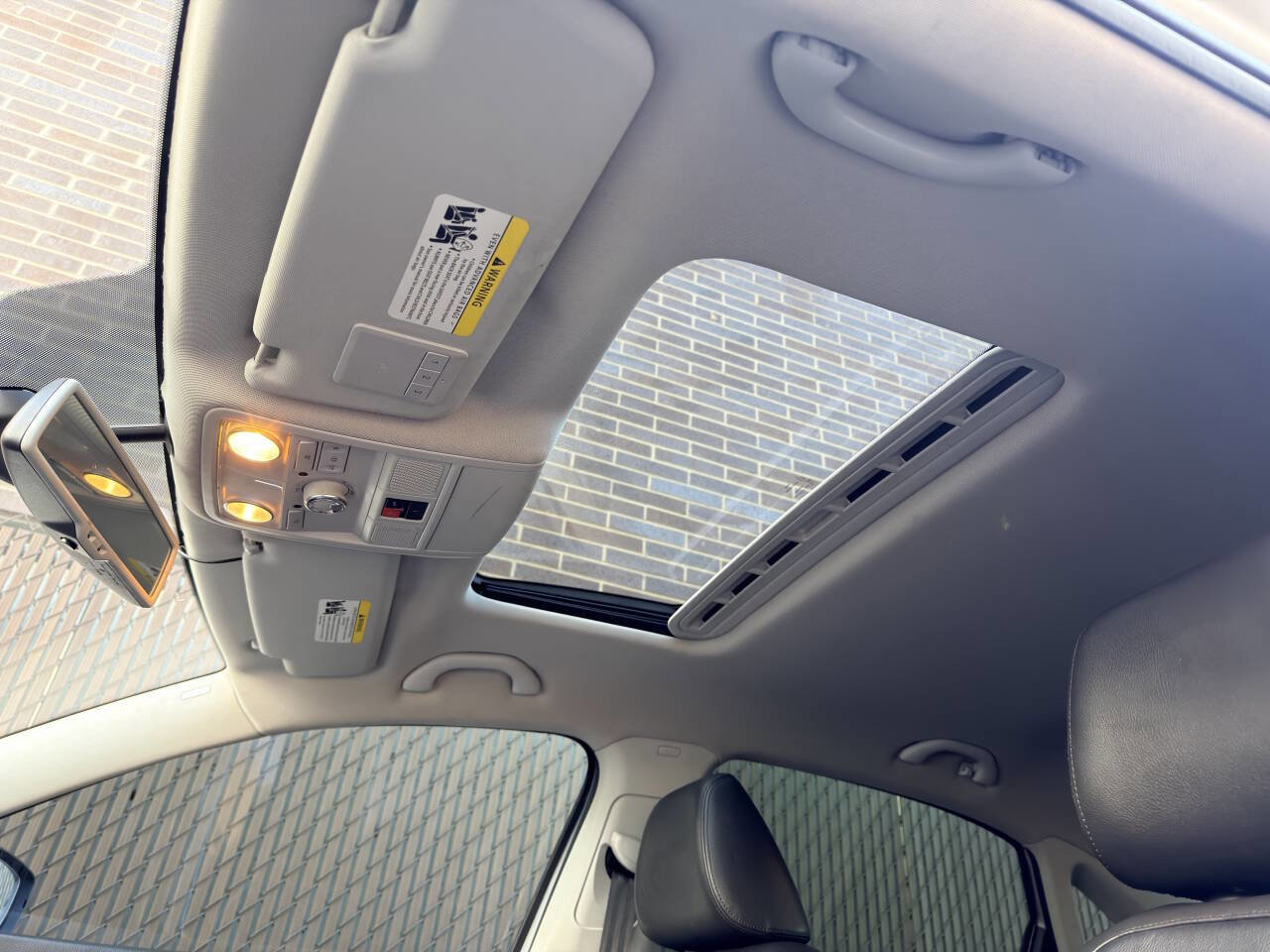 Used 2014 Volkswagen Passat TDI SEL Premium image 15