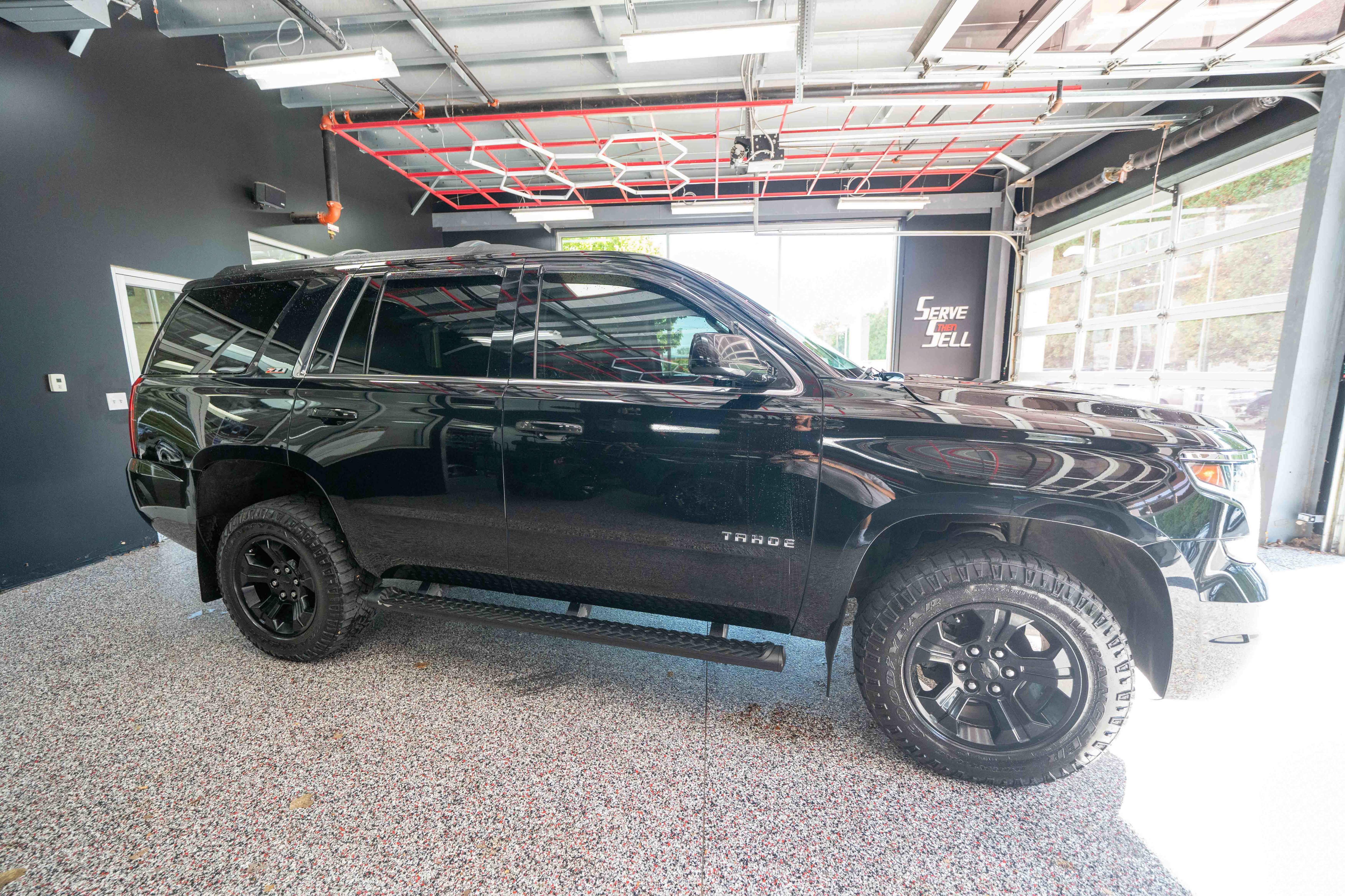 Used 2018 Chevrolet Tahoe LT w/ Z71 Midnight Edition AWD/4WD image 5