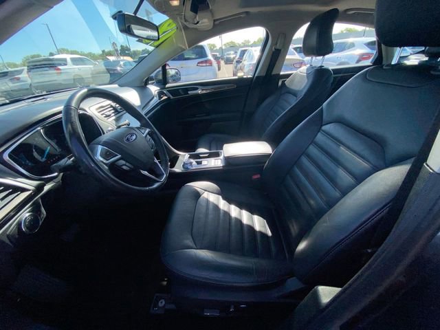 Used 2018 Ford Fusion Energi SE FWD image 16