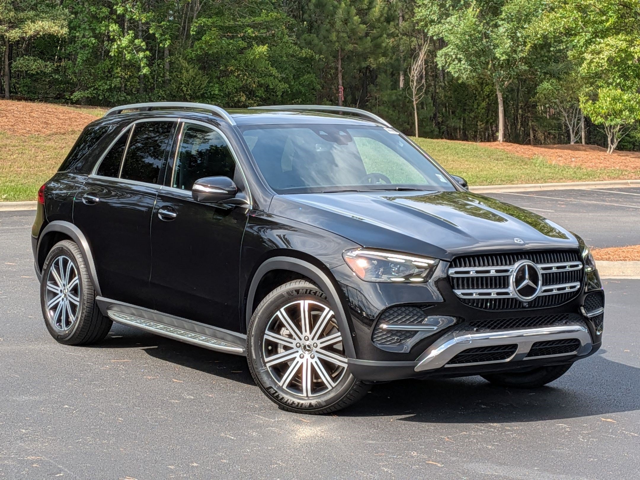 Used 2024 Mercedes-Benz GLE 450 4MATIC image 2