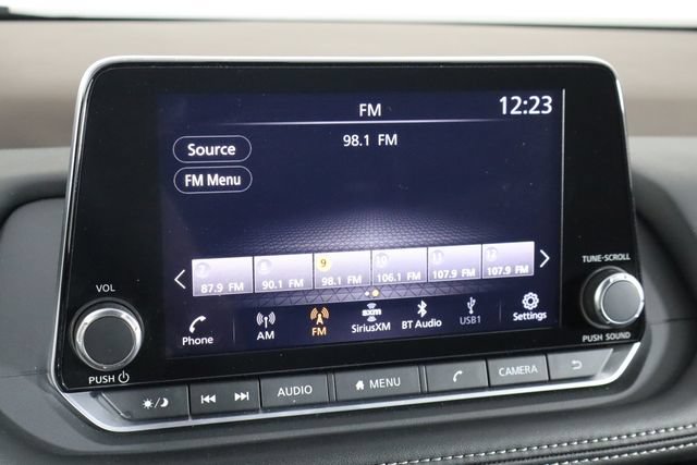 Used 2023 Nissan Rogue SV FWD image 25