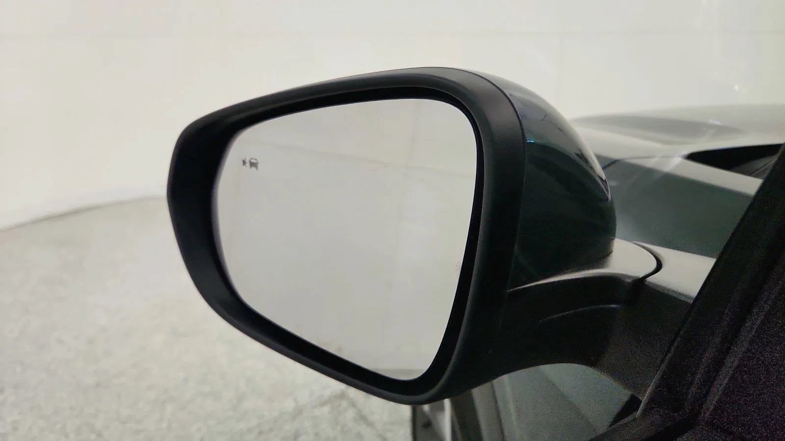 Used 2025 Chevrolet Trax LT w/ Driver Confidence Package FWD image 16