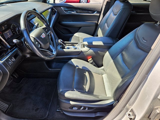 Used 2020 Cadillac XT6 Premium Luxury FWD image 7