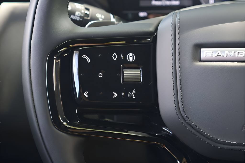 New 2026 Land Rover Range Rover Velar S AWD/4WD image 20