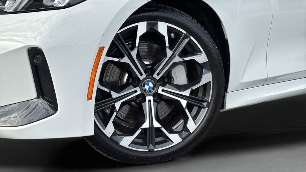 Certified 2025 BMW 330i Sedan w/ M Sport Package image 6