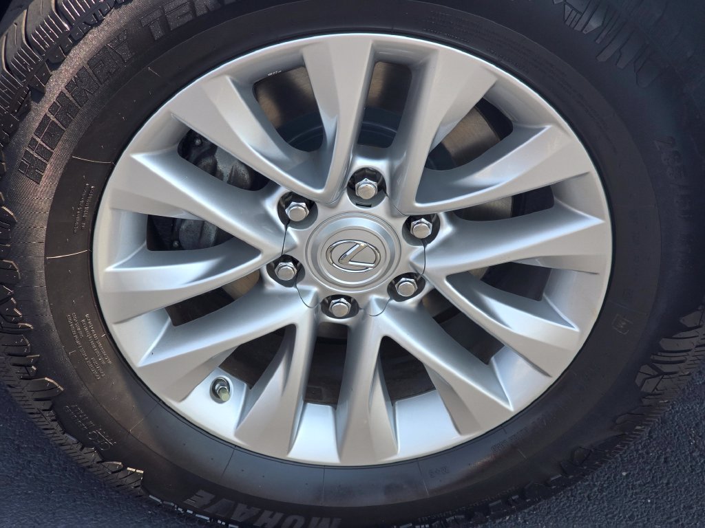 Used 2023 Lexus GX 460 Premium w/ Premium Package AWD/4WD image 11