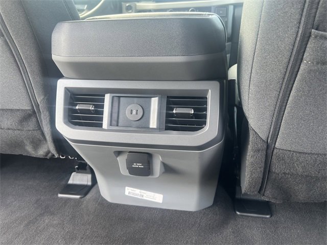 New 2026 Ford F250 4x4 Crew Cab Super Duty image 17