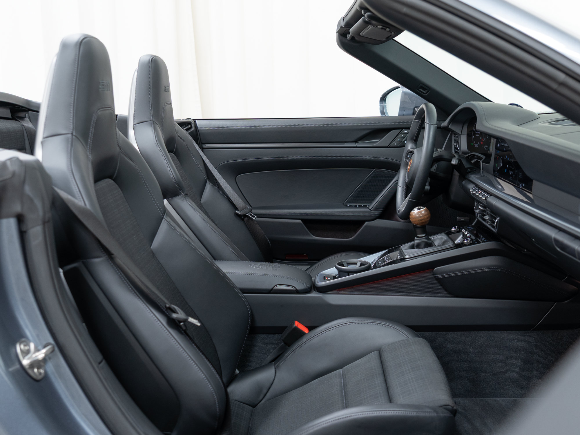 Certified 2026 Porsche 911 Carrera T RWD image 36