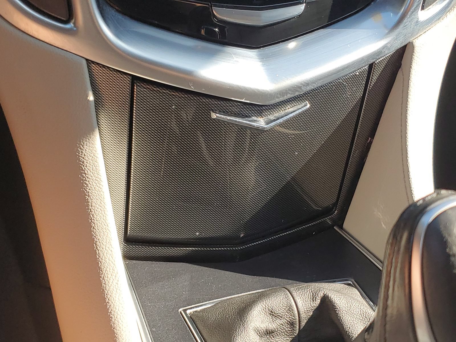 Used 2015 Cadillac SRX FWD image 30