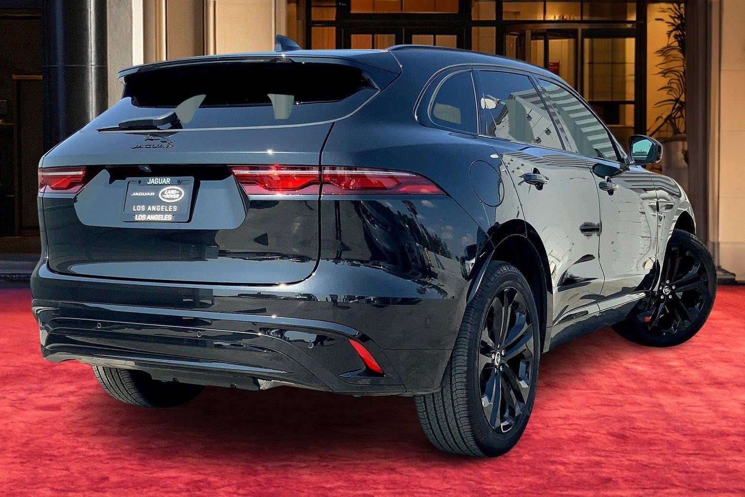 Used 2025 Jaguar F-PACE R-Dynamic S image 14