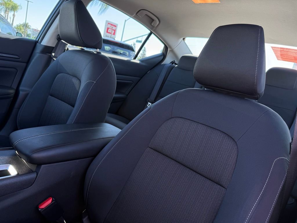 Used 2025 Nissan Altima 2.5 S image 14