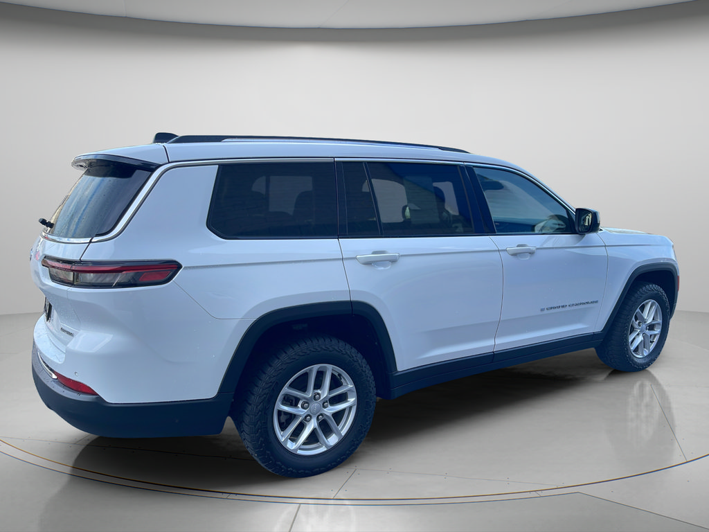 Used 2022 Jeep Grand Cherokee L Laredo w/ Luxury Tech Group I AWD/4WD image 11