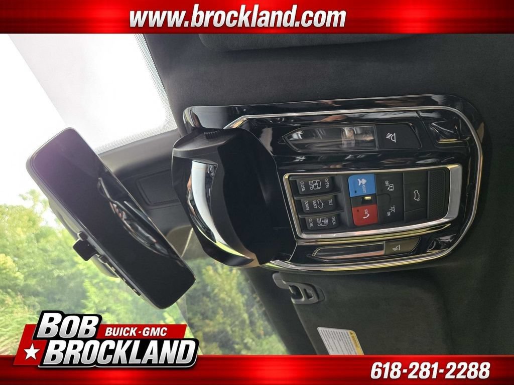 Used 2024 Jeep Grand Wagoneer Series III w/ Rear Seat Video Group 1 AWD/4WD image 38