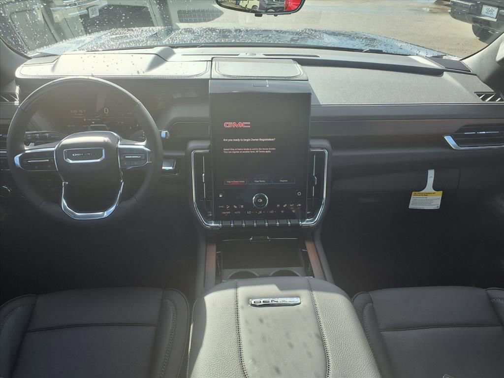 New 2026 GMC Yukon Denali w/ Denali Reserve Package image 3