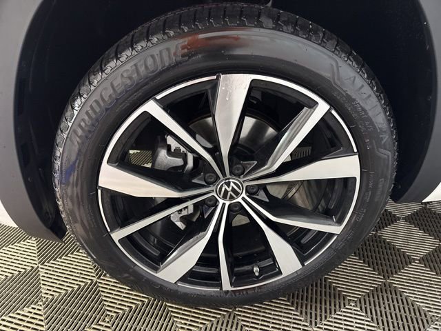 New 2026 Volkswagen Atlas SEL Premium R-Line image 10