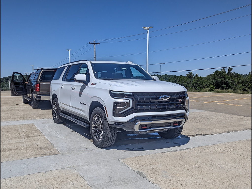 New 2026 Chevrolet Suburban Z71 w/ Z71 Off-Road Package AWD/4WD image 5