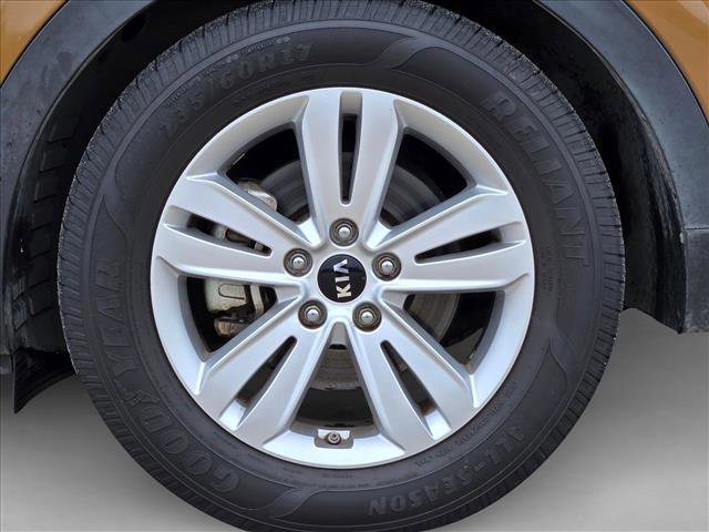 Used 2017 Kia Sportage LX w/ Option Group 012 FWD image 19